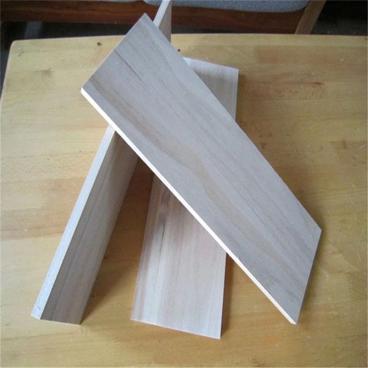 Bois de Paulownia traité de qualité AB