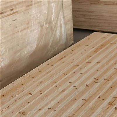 Planche à joint en sapin